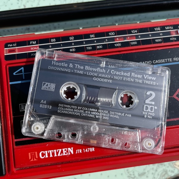 Vintage 1994 Hootie & The Blowfish Cracked Rear View Cassette Tape - Picture 3 of 3